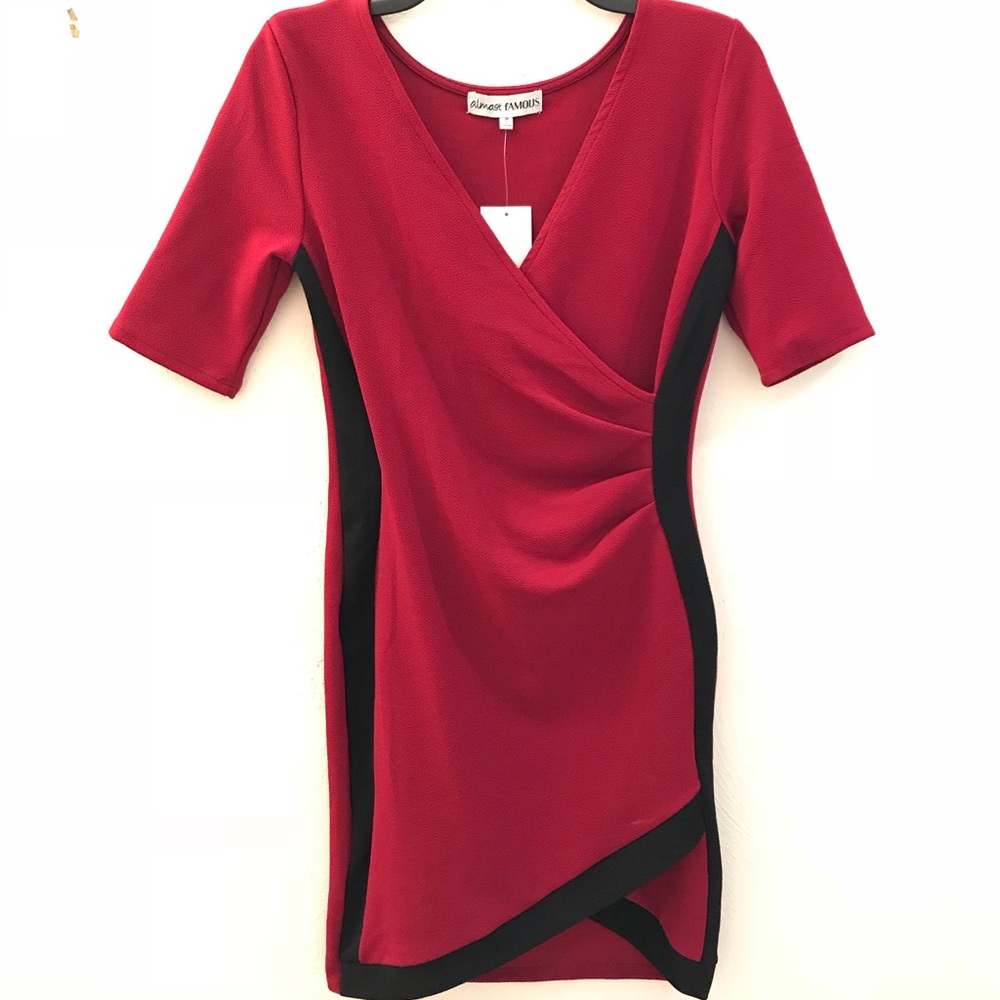 [SOLD] Red/Black V-Neck Short Sleeve Dress